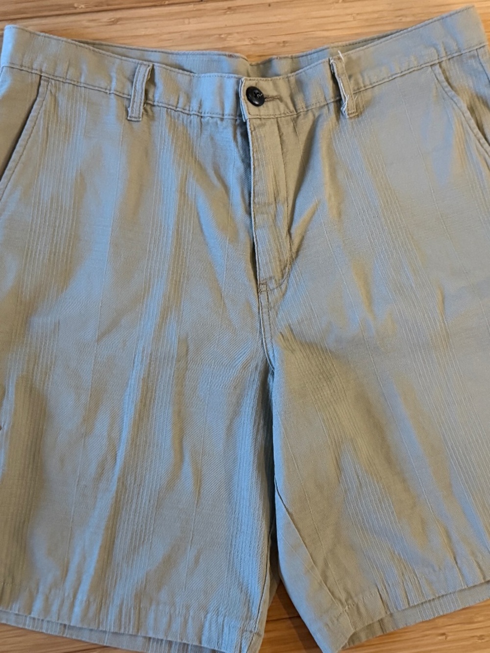 Dickies men’s khaki shorts